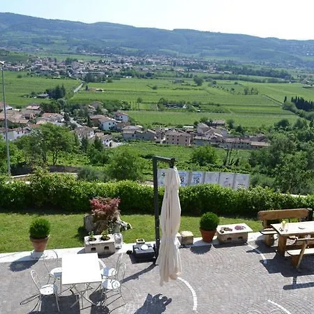 Relais Castrum Guest house