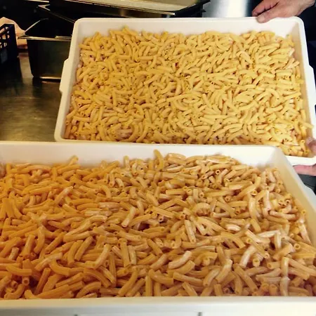 招待所 Relais Castrum