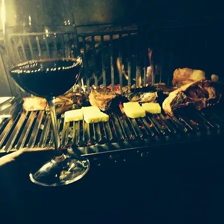 Relais Castrum بيت ضيافة 3*