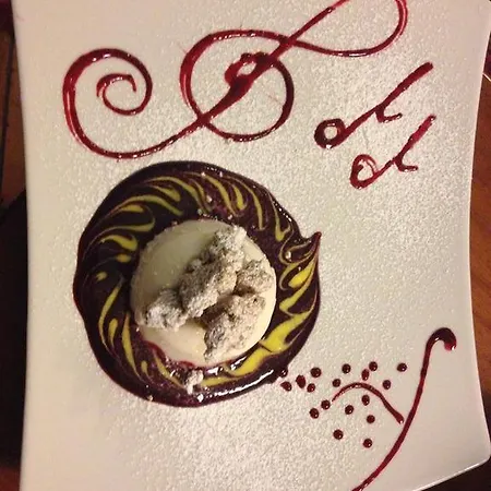 Relais Castrum بيت ضيافة 3*